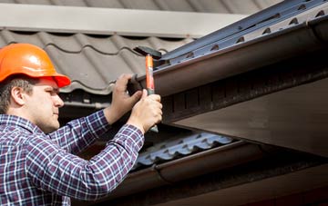 gutter repair Smeeton Westerby, Leicestershire